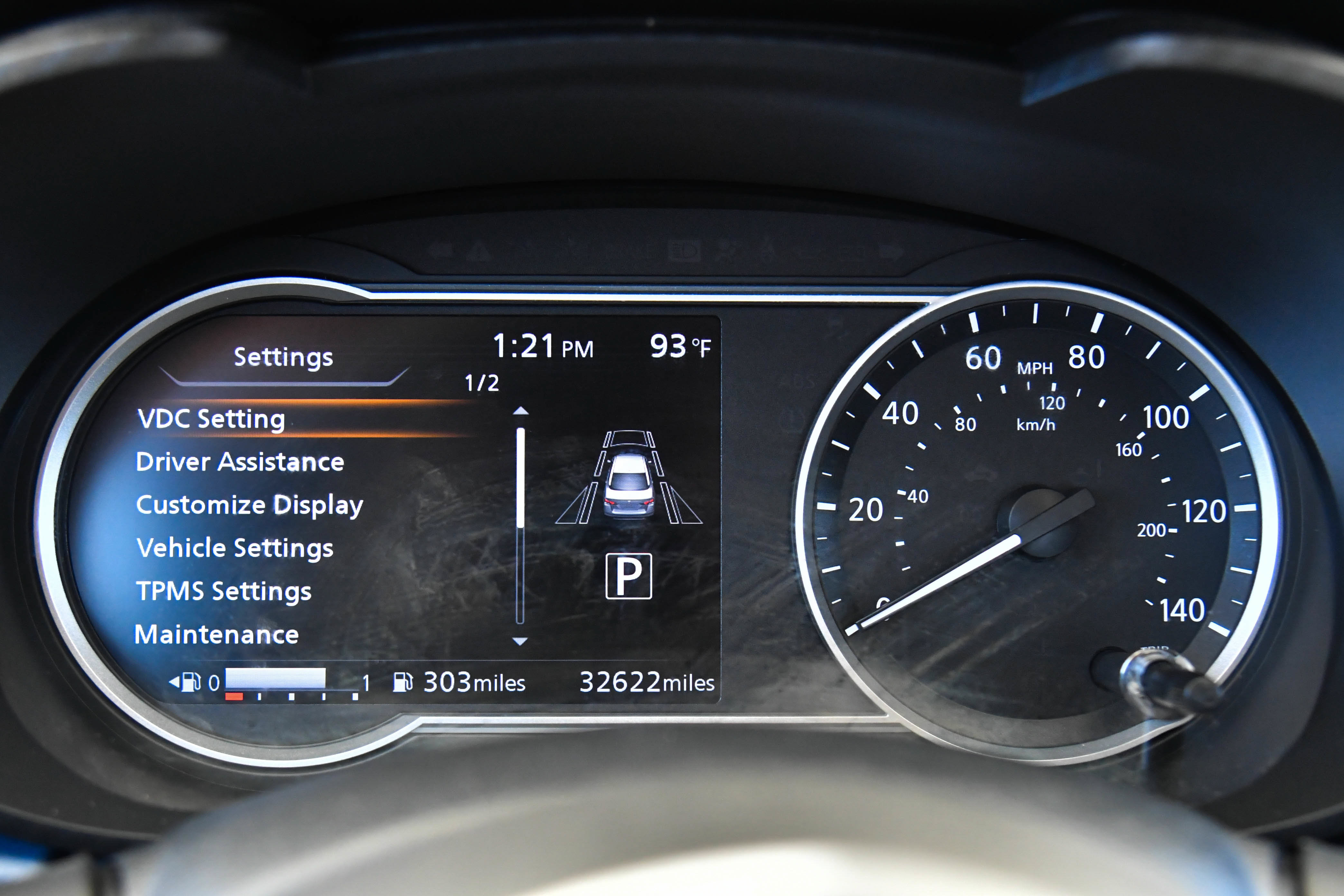 Used 2025 Nissan Versa SV FWD image 26