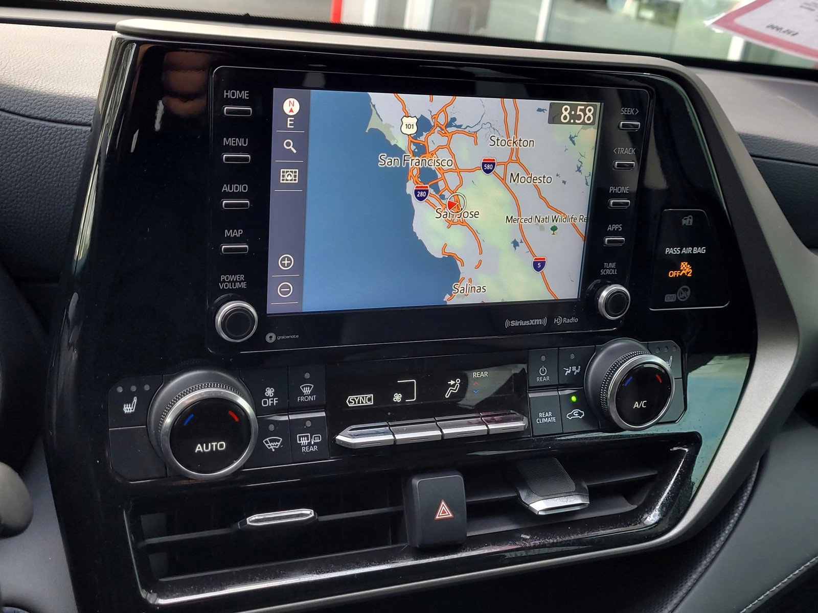 Certified 2022 Toyota Highlander XLE image 14