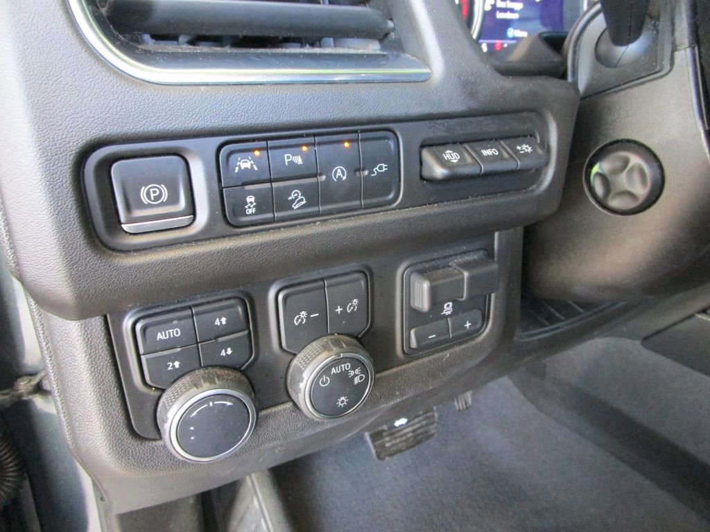 Used 2021 Chevrolet Tahoe Premier w/ Premium Package image 25