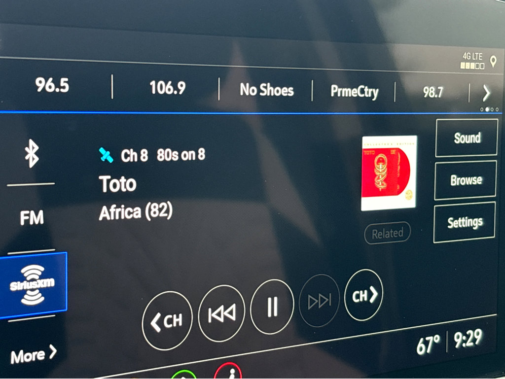 Used 2023 Chevrolet Blazer LT w/ Driver Confidence Package image 6