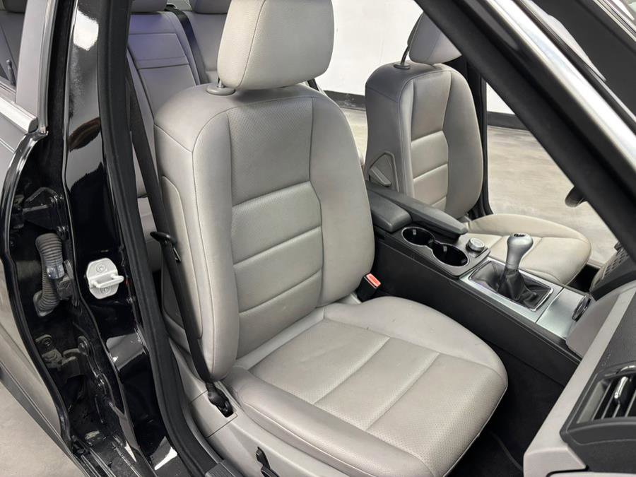 Used 2008 Mercedes-Benz C 300 Sport image 36