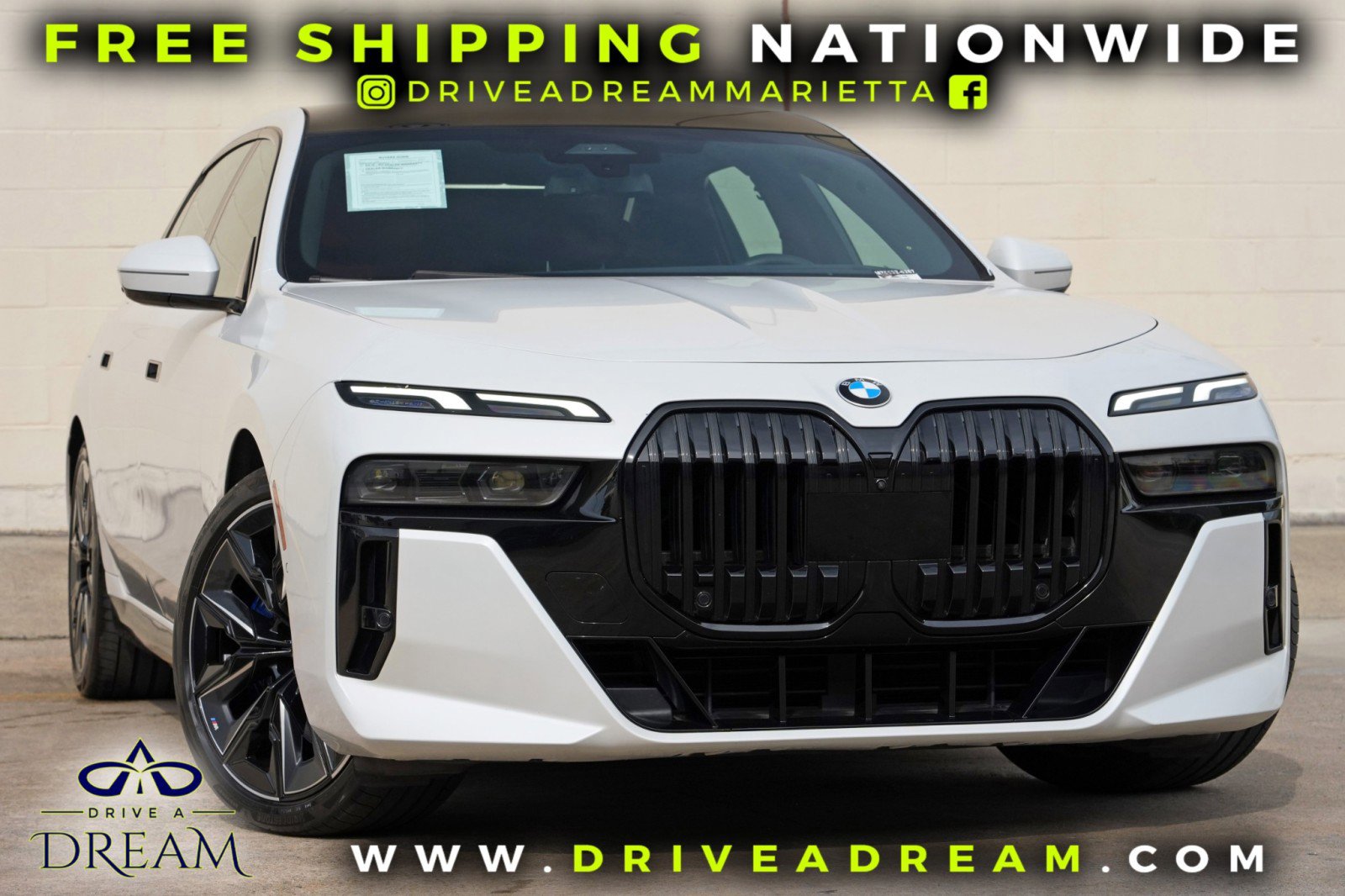 Used 2023 BMW 740i w/ Parking Assistance Package RWD image 2