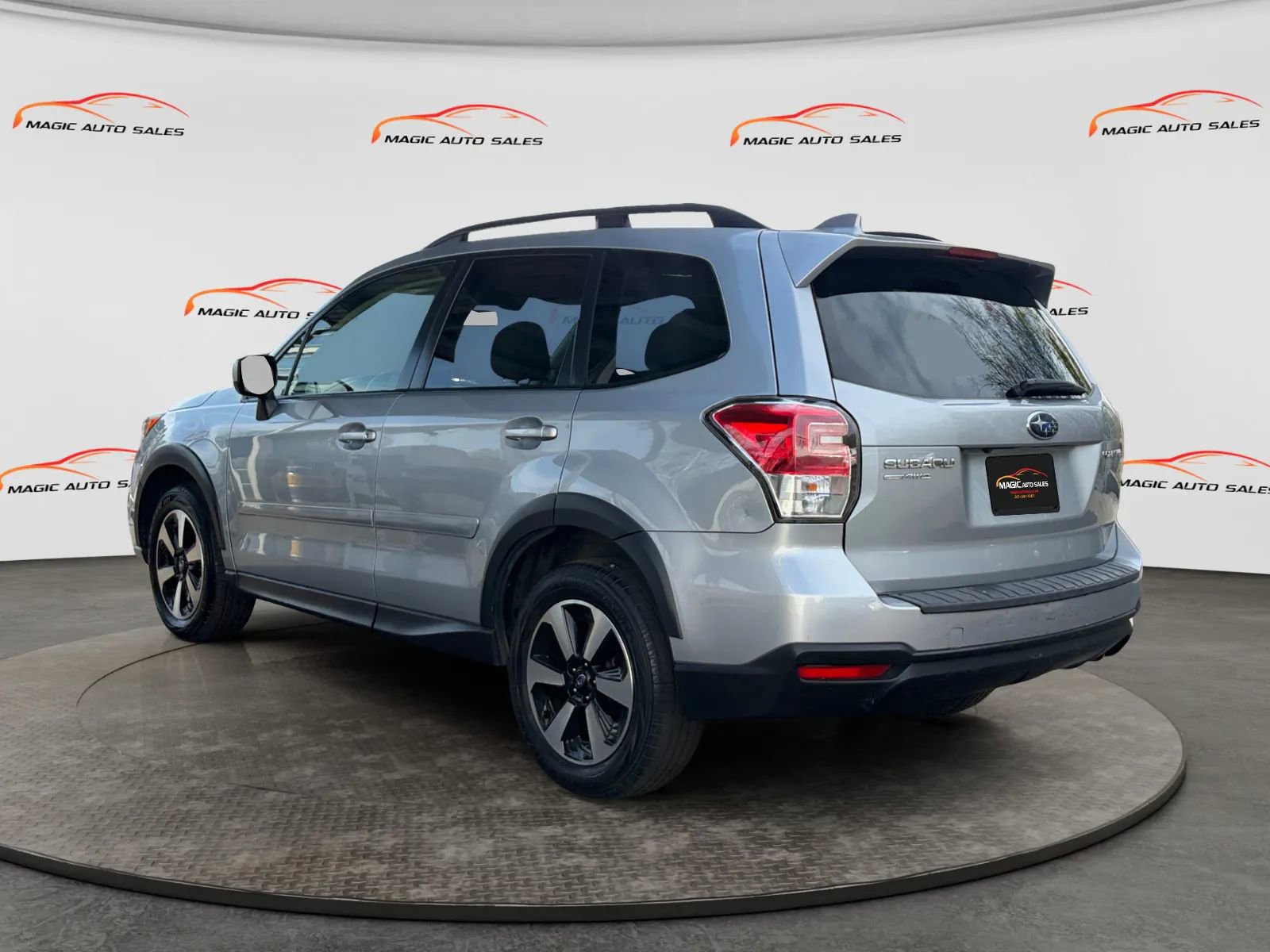 Used 2018 Subaru Forester 2.5i Premium AWD/4WD image 6
