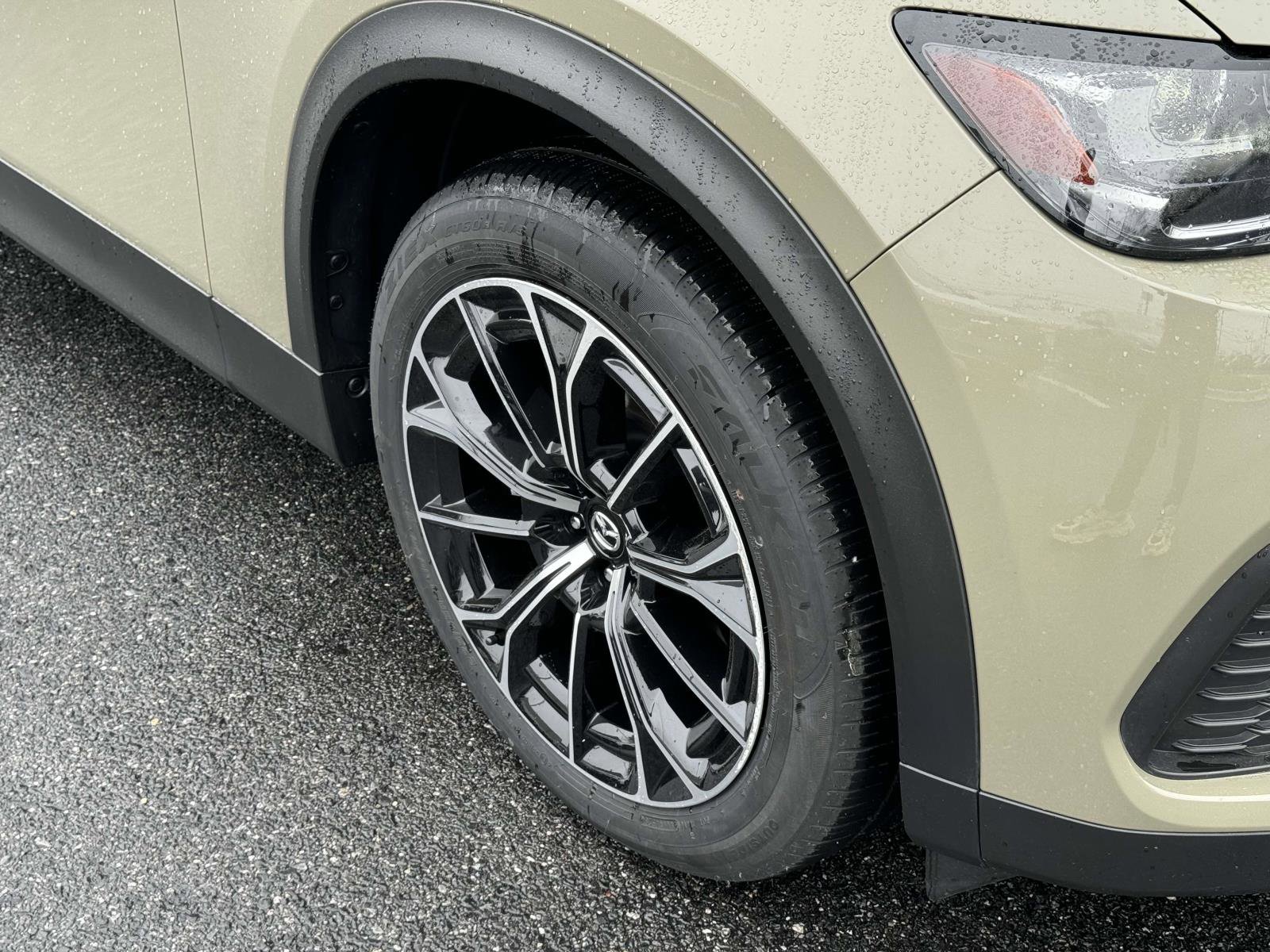 Certified 2025 MAZDA CX-70 Plug-In Hybrid w/ Premium Plus image 9