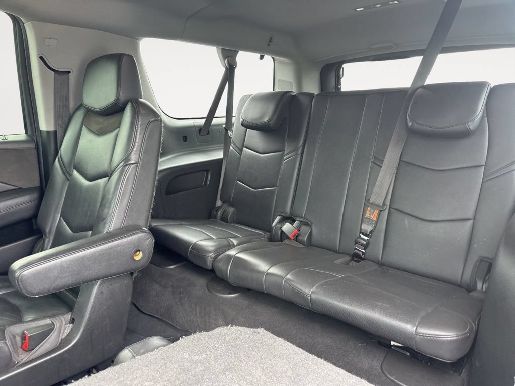 Used 2018 Cadillac Escalade ESV Luxury AWD/4WD image 21