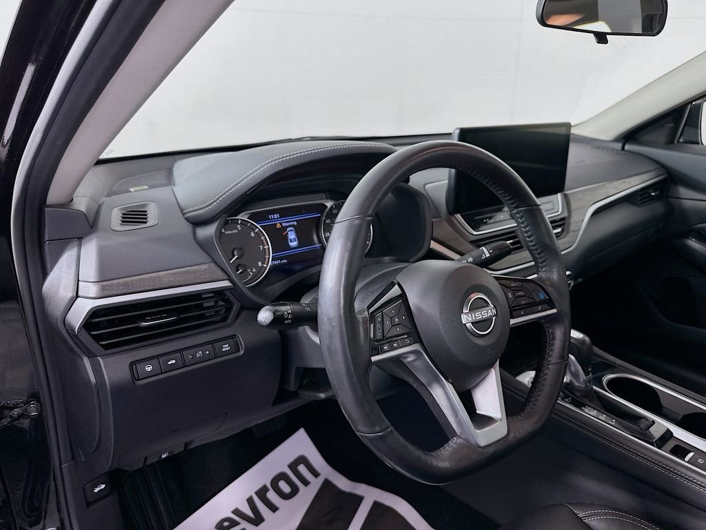 Used 2023 Nissan Altima 2.5 SL image 9
