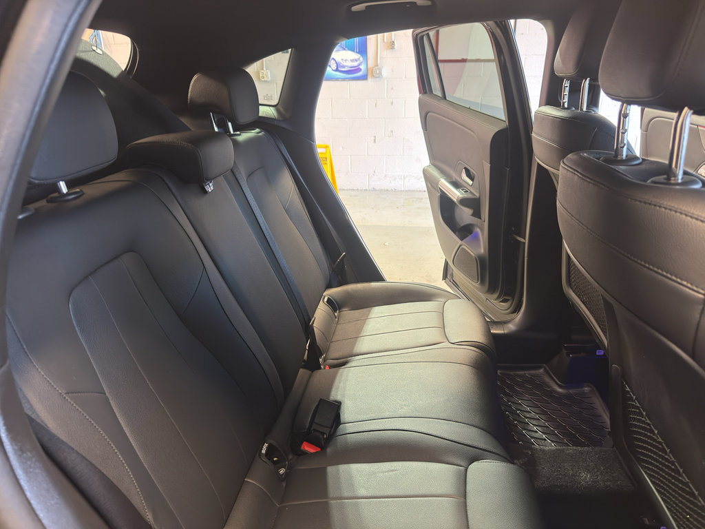 Used 2021 Mercedes-Benz GLA 250 w/ Premium Package image 26