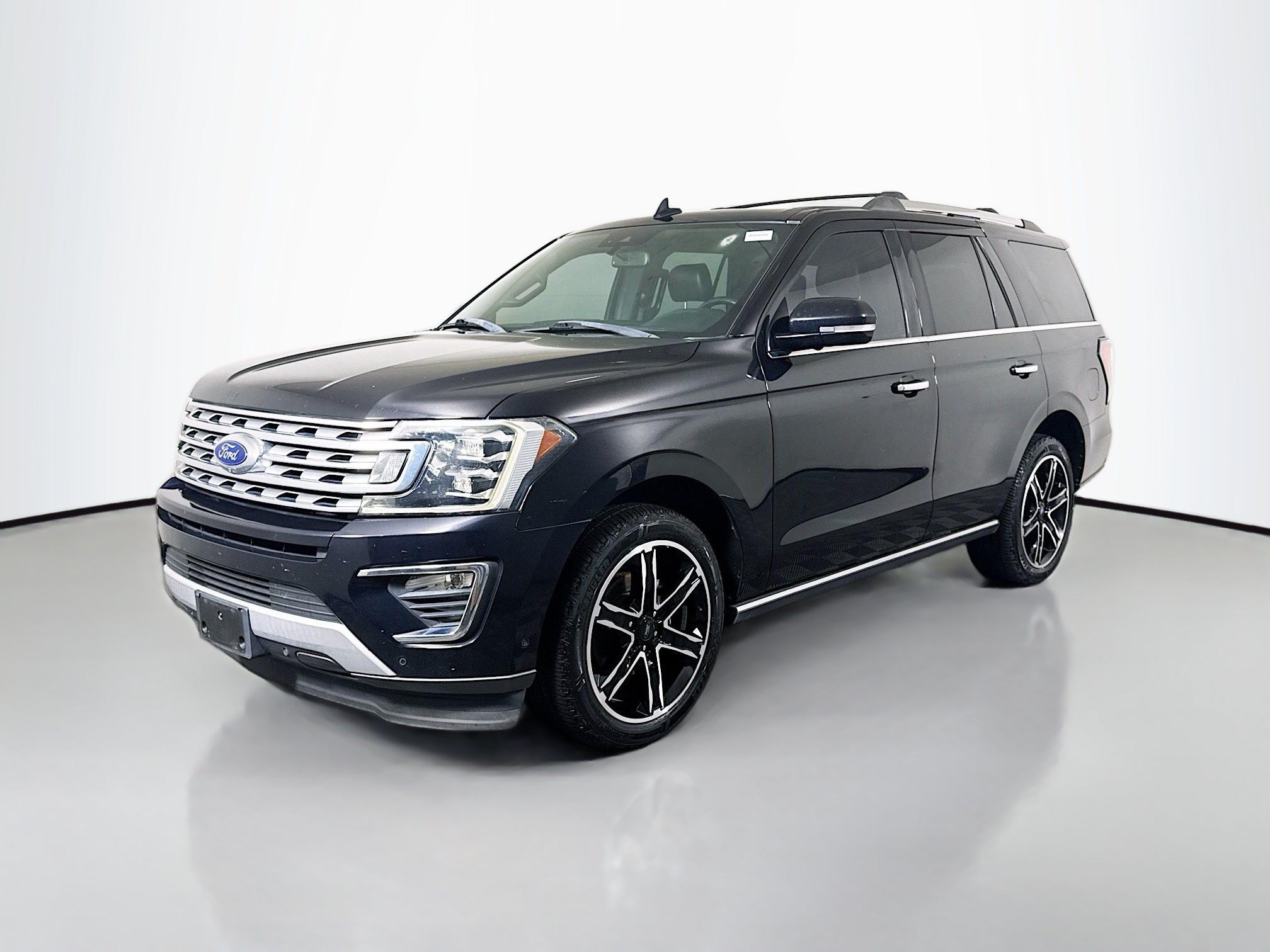 Used 2019 Ford Expedition Limited w/ Special Edition Package RWD image 4