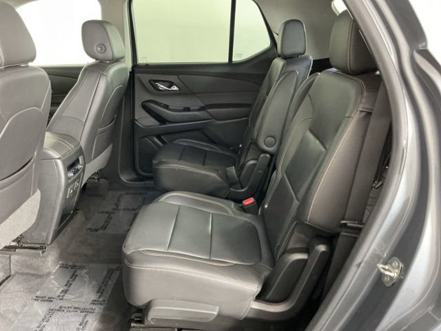 Used 2020 Chevrolet Traverse RS w/ LPO, 'HIT The Road' Package AWD/4WD image 29