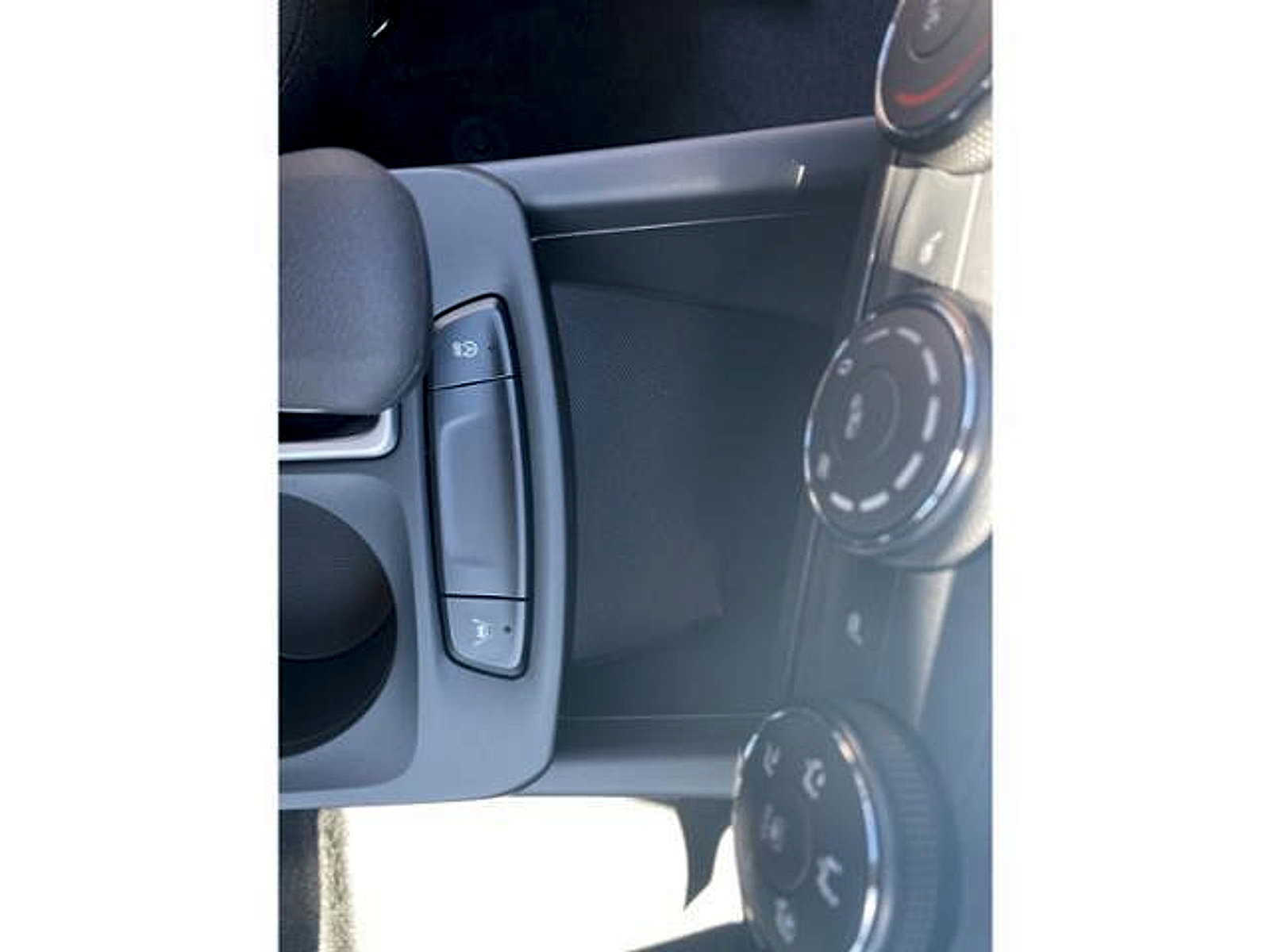 New 2026 Chevrolet Trax LS FWD image 31