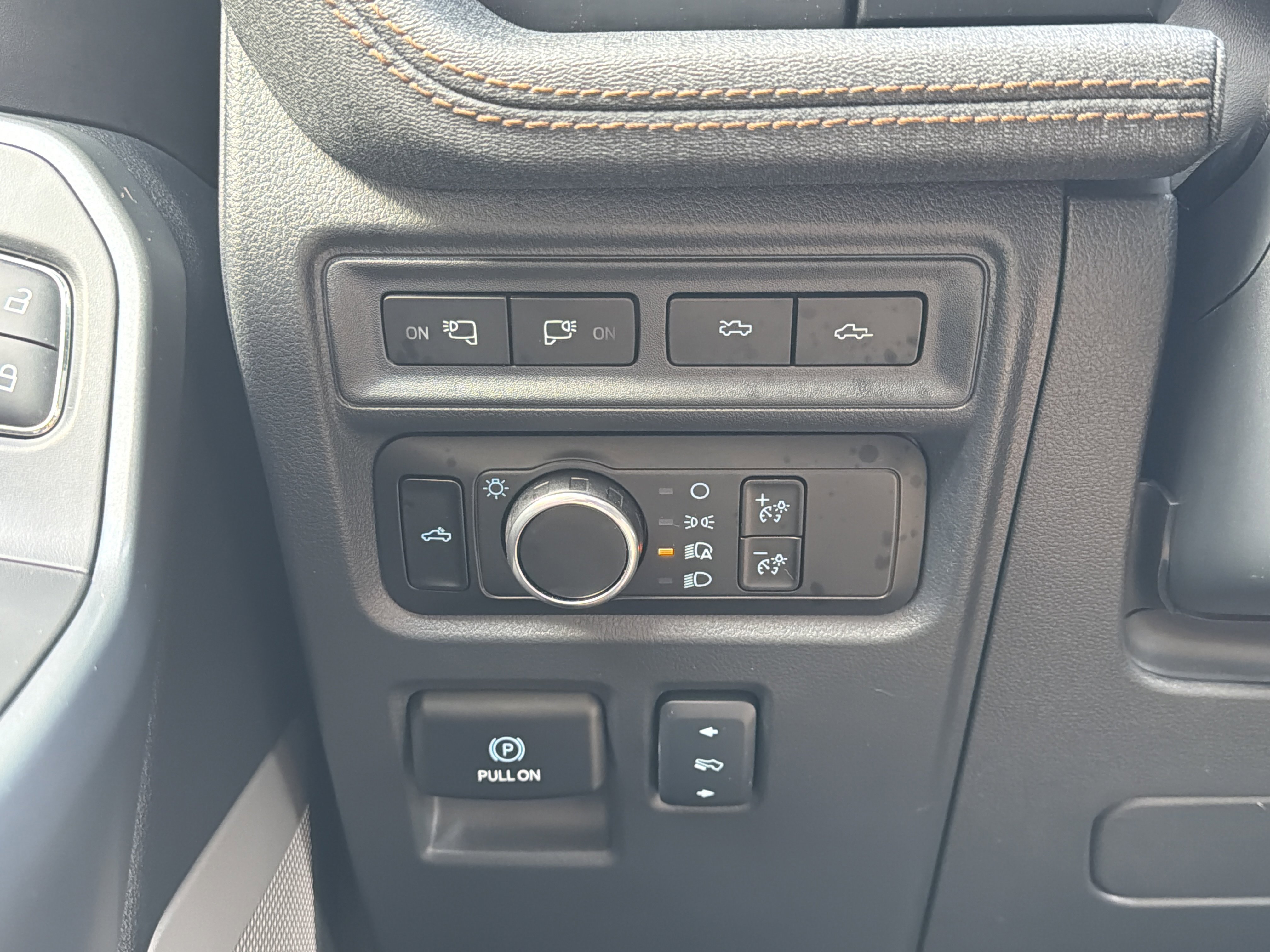 Certified 2024 Ford F150 Lightning Lariat image 25