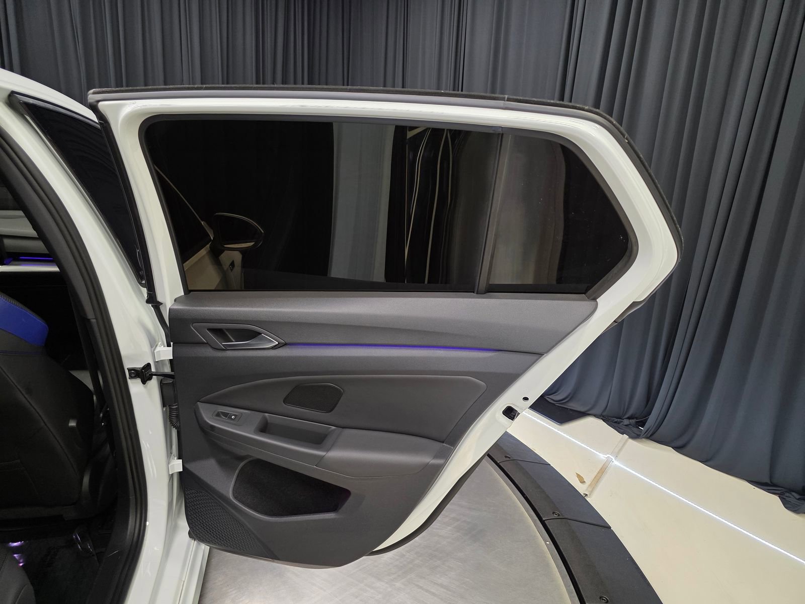 Used 2022 Volkswagen Golf R image 35