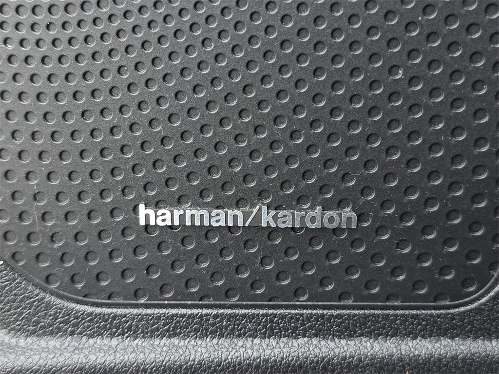 Used 2018 Kia Niro Touring image 19