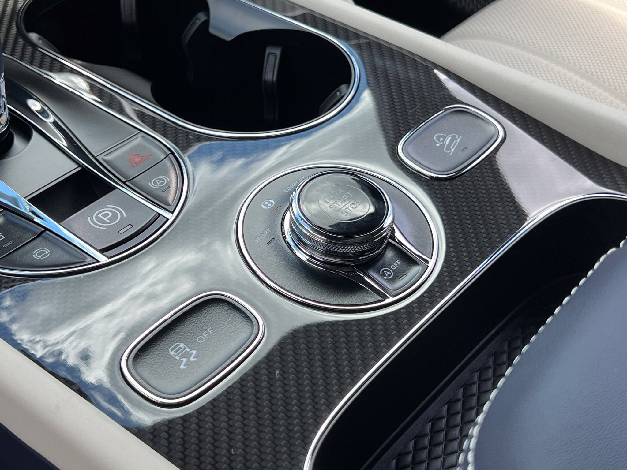 New 2026 Bentley Bentayga Extended Wheelbase AWD/4WD image 34