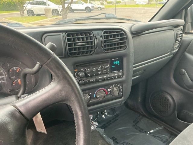 Used 2001 Chevrolet S10 Pickup LS w/ Preferred Equipment Group RWD image 14