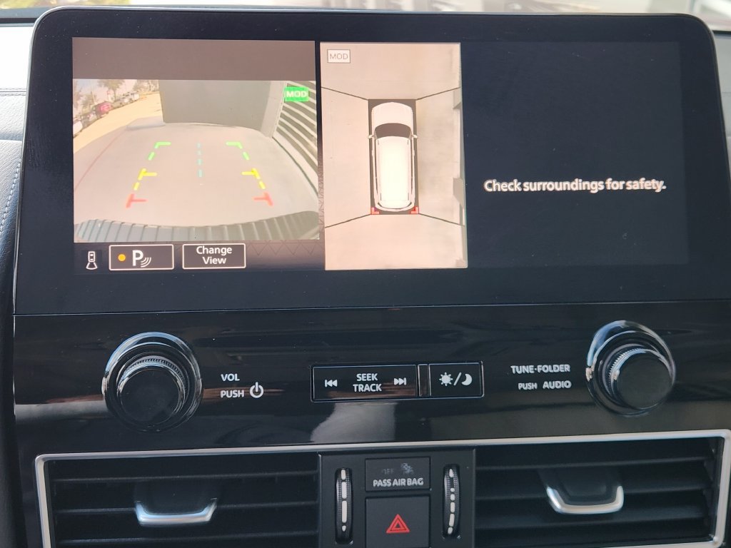Used 2022 Nissan Armada Platinum w/ Captain's Chairs Package RWD image 16