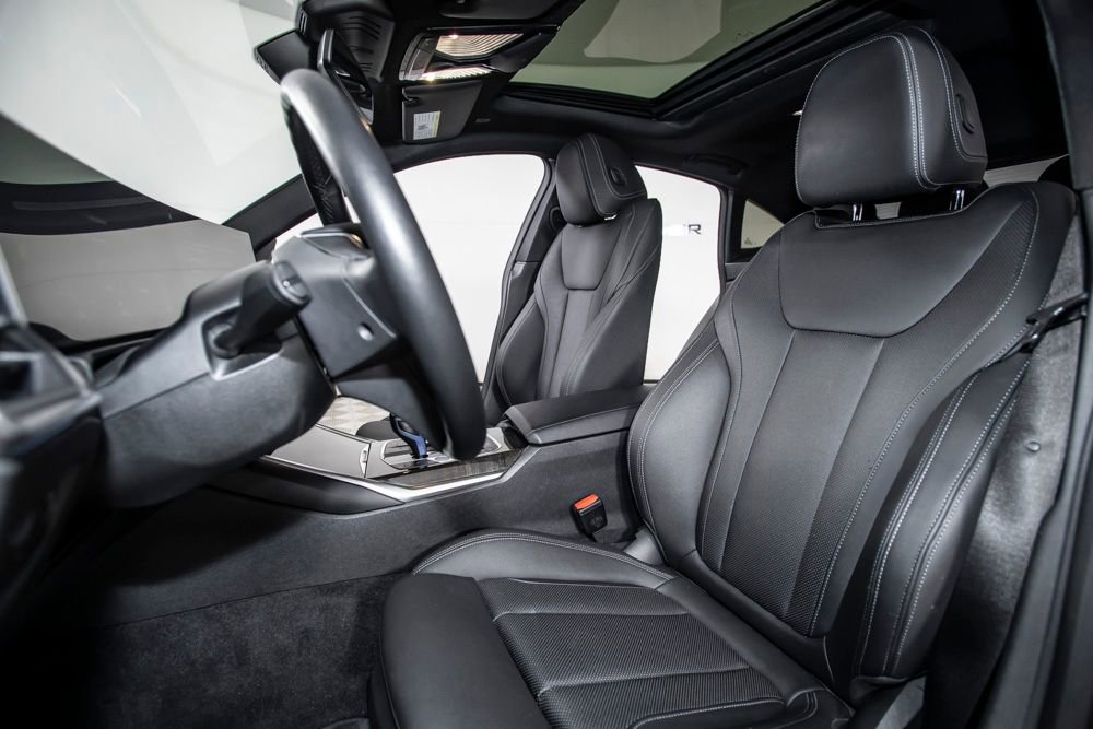 Used 2023 BMW i4 eDrive35 RWD image 13