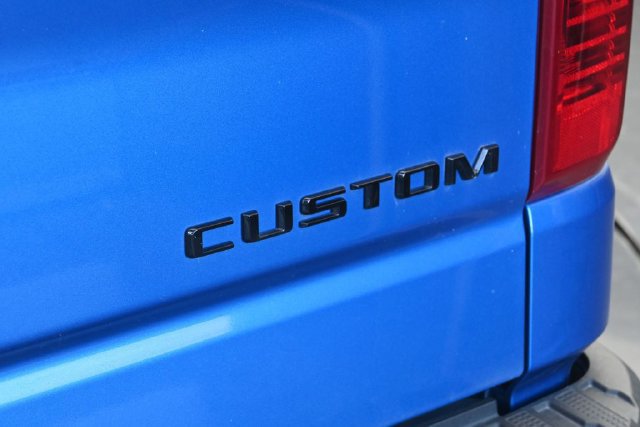 Used 2023 Chevrolet Silverado 1500 Custom w/ LPO, Dark Essentials Package AWD/4WD image 12