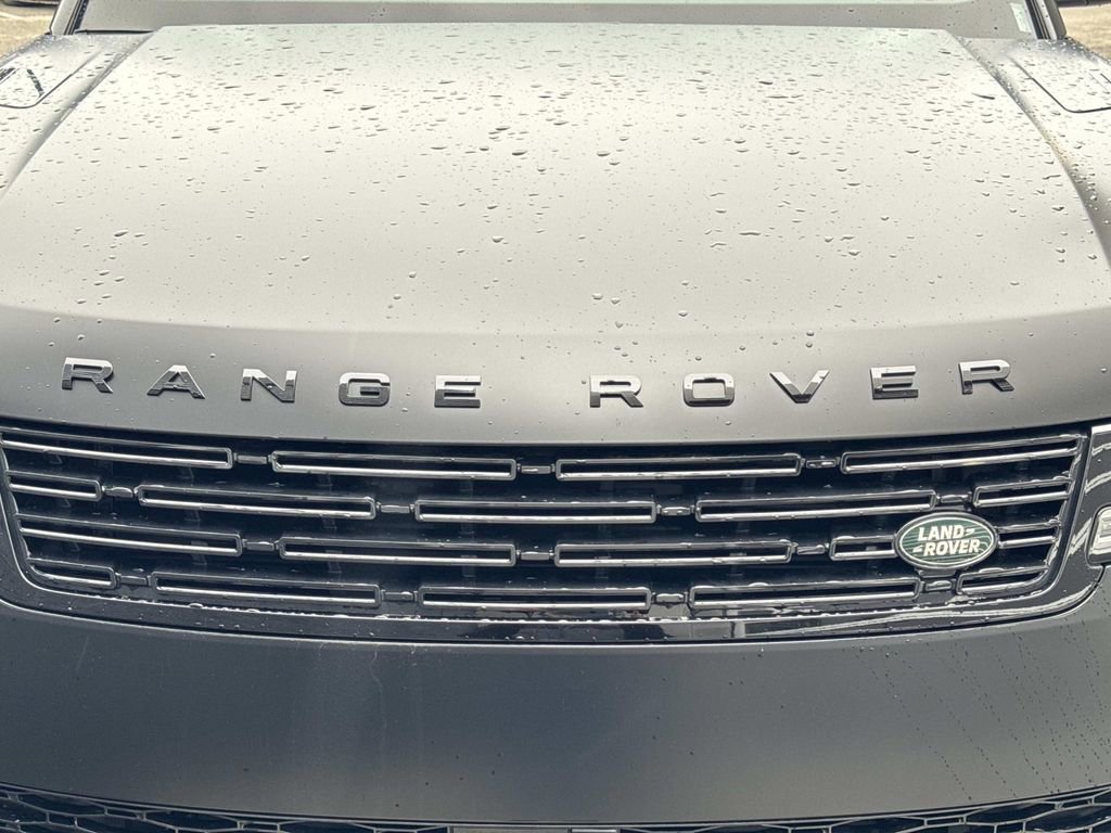 New 2026 Land Rover Range Rover Sport Dynamic SE AWD/4WD image 11