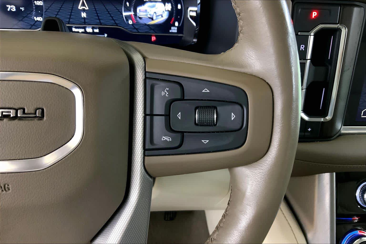 Used 2023 GMC Yukon XL Denali w/ Advanced Technology Package AWD/4WD image 24