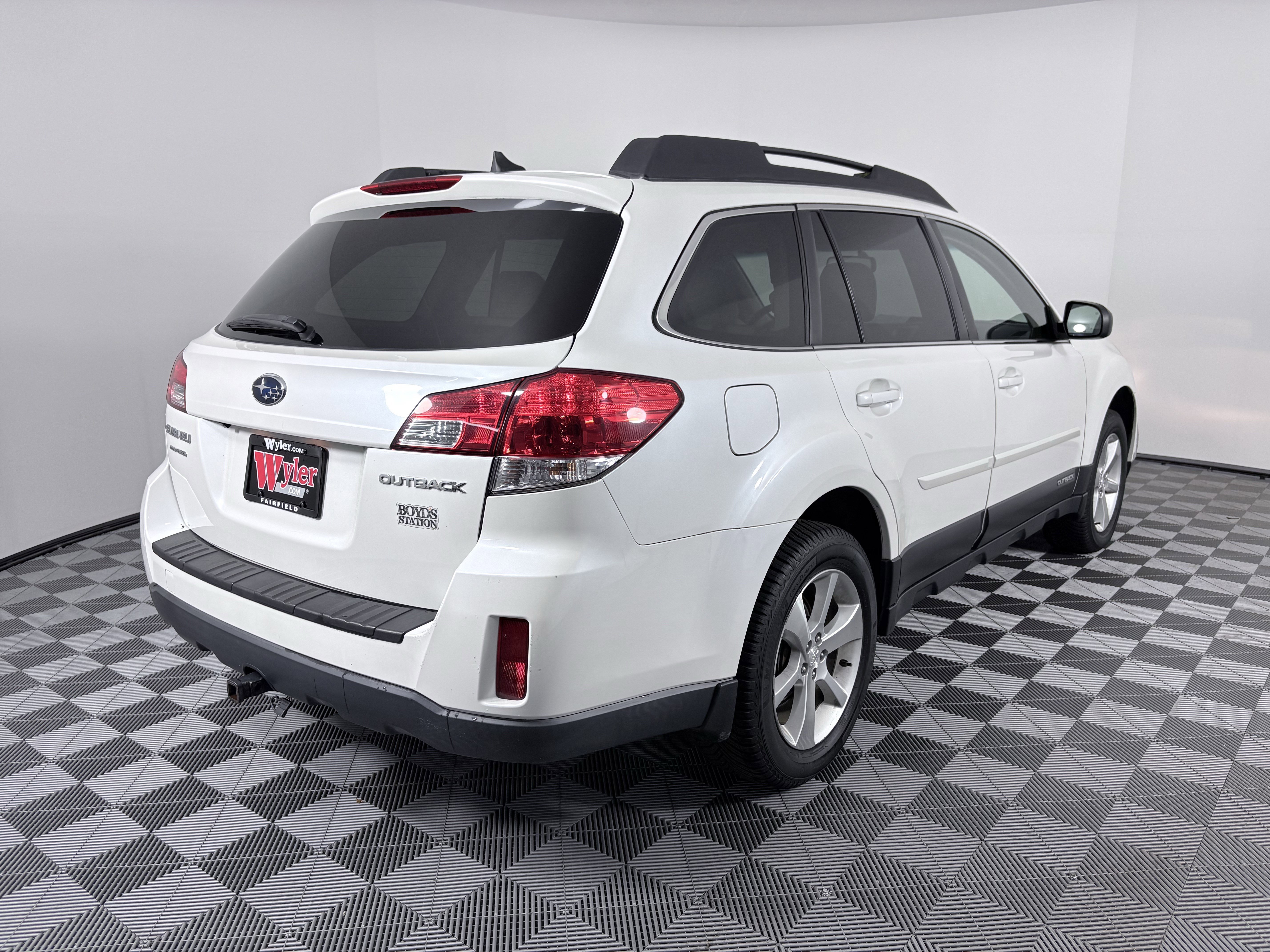 Used 2014 Subaru Outback 2.5i Limited w/ Moonroof Package image 16