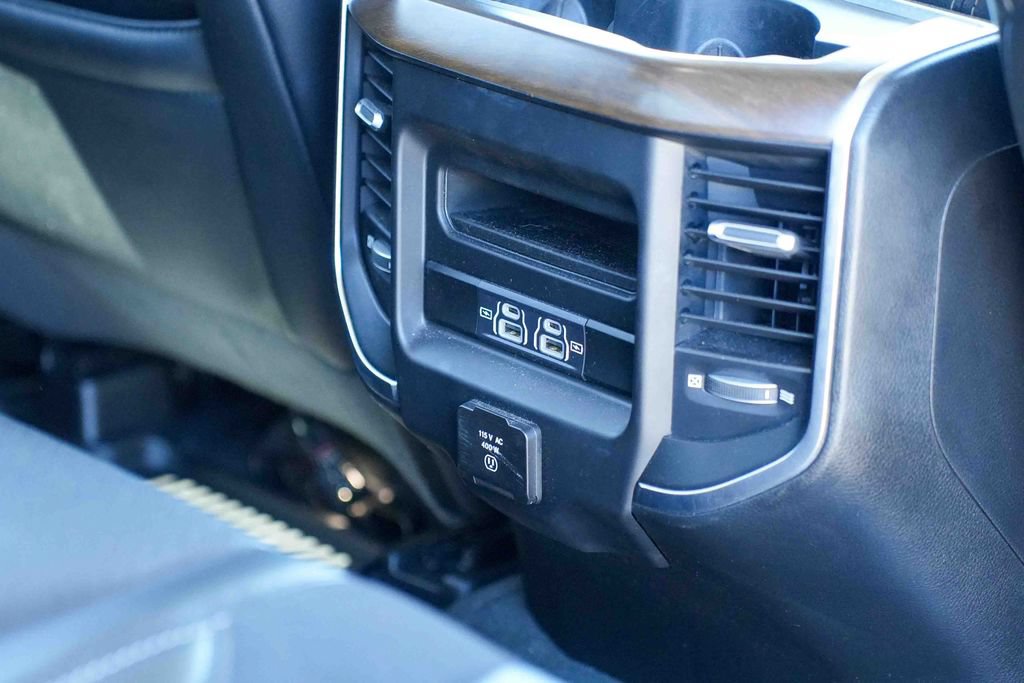 Used 2021 RAM 1500 Laramie AWD/4WD image 22