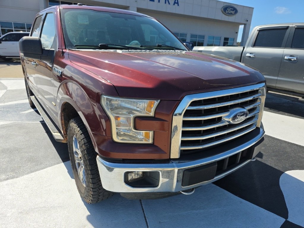 Used 2015 Ford F150 XLT w/ Equipment Group 302A Luxury image 8
