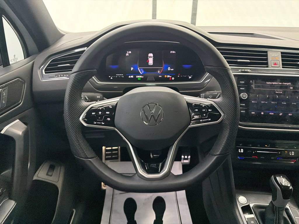 Used 2024 Volkswagen Tiguan SE R-Line FWD image 27