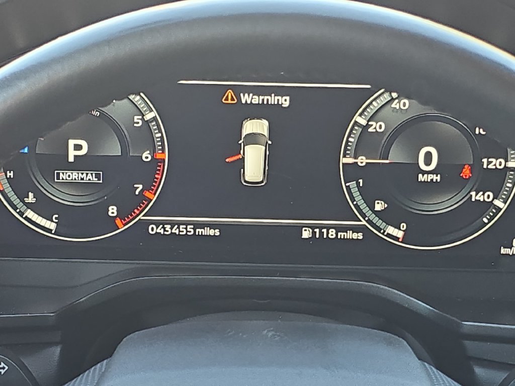 Used 2024 Mitsubishi Outlander SEL AWD/4WD image 16