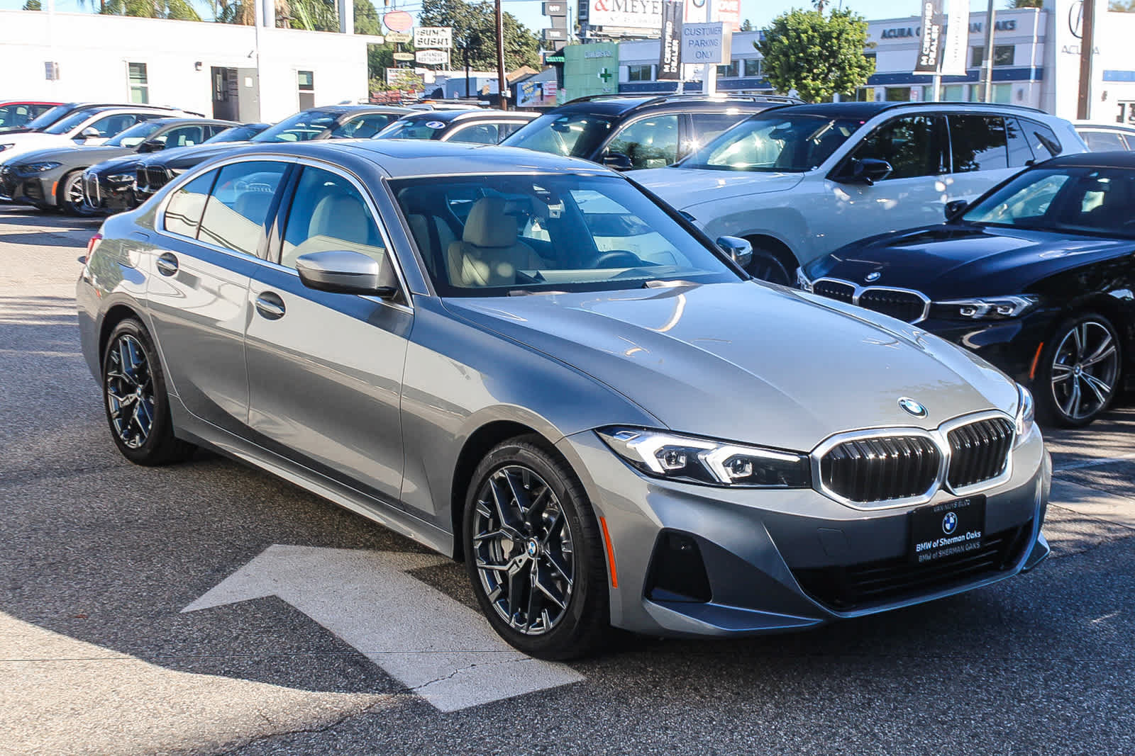 Used 2026 BMW 330i Sedan w/ Premium Package RWD image 3
