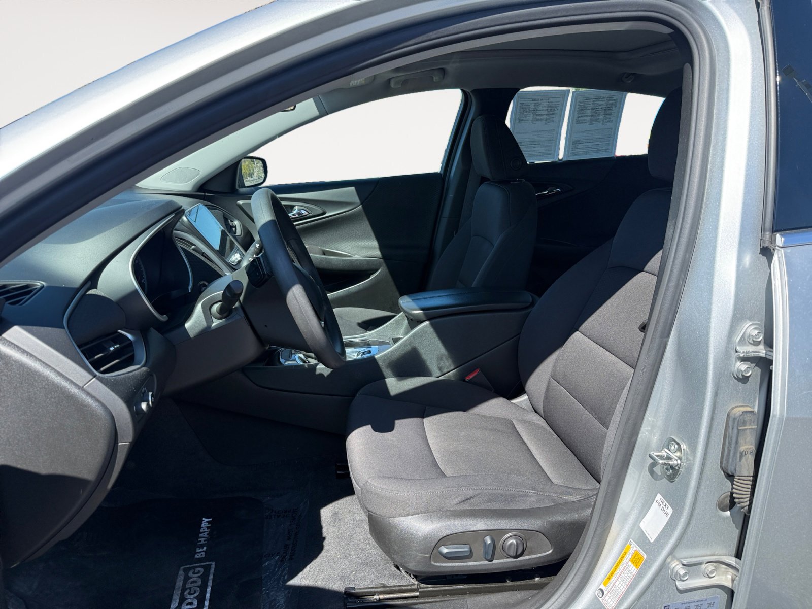 Used 2022 Chevrolet Malibu LT image 10