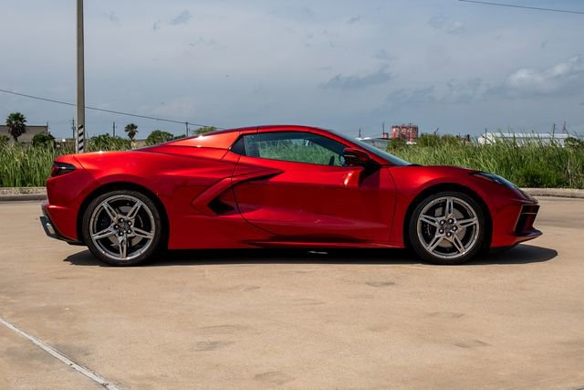 Used 2022 Chevrolet Corvette Stingray Premium Conv w/ Z51 Performance Package RWD image 4