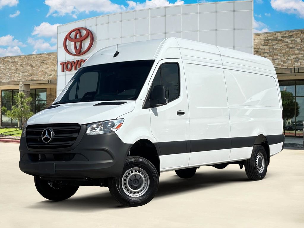 Used 2025 Mercedes-Benz Sprinter 2500 image 1