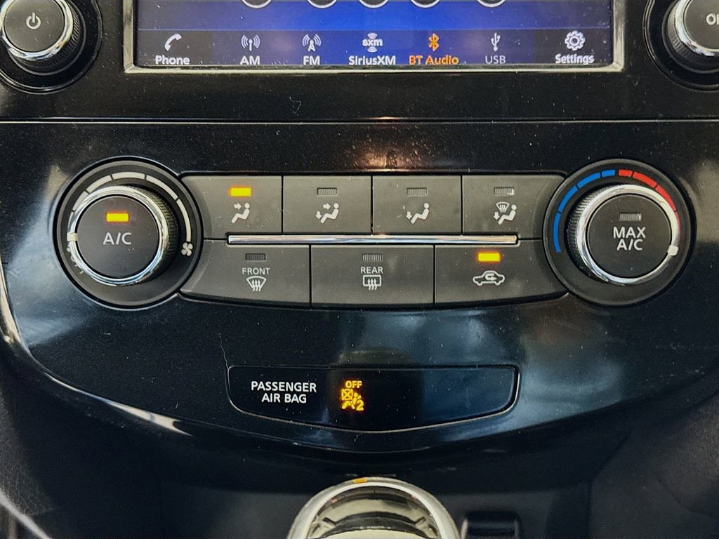 Used 2020 Nissan Rogue Sport S image 17