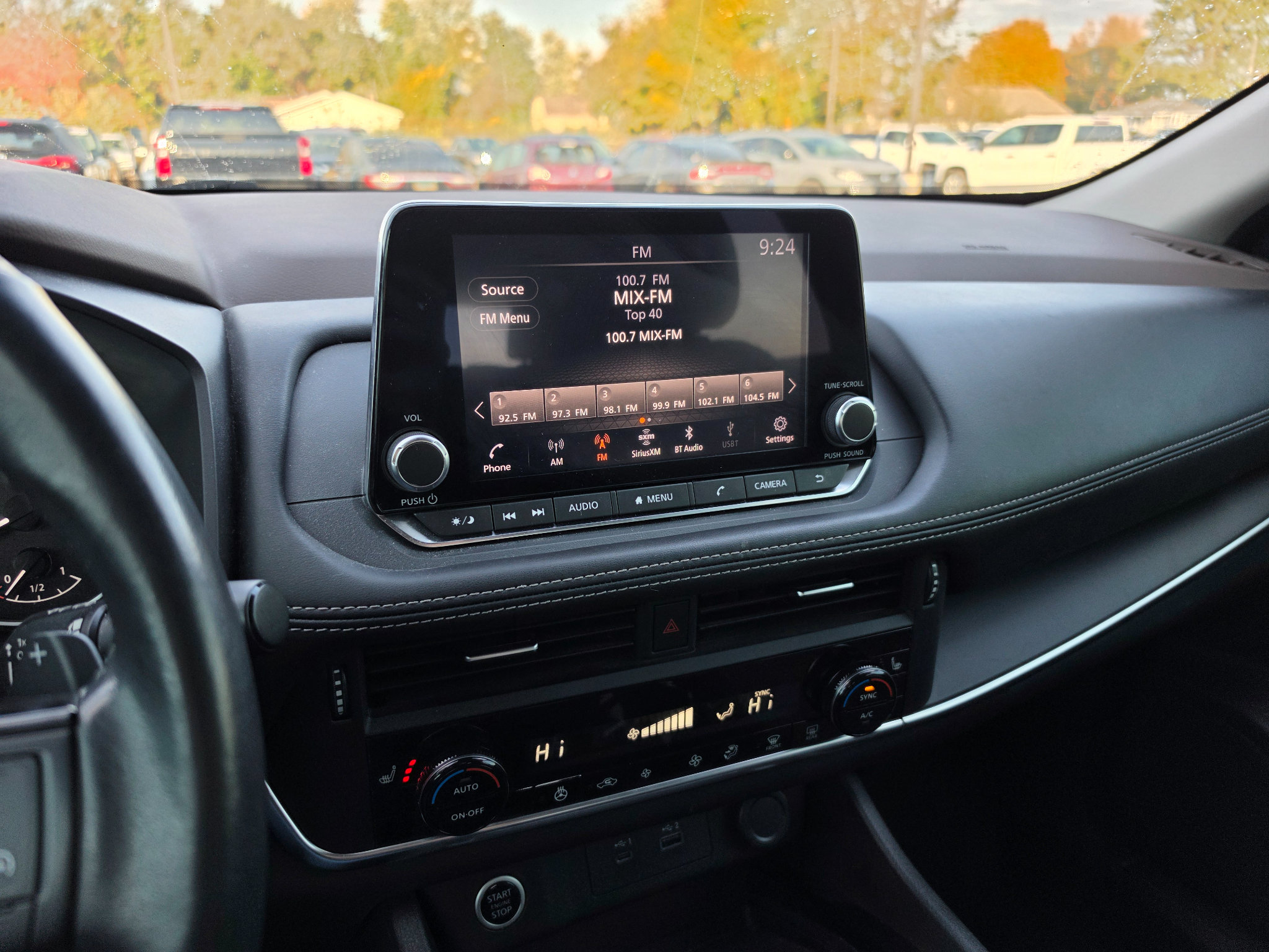Used 2022 Nissan Rogue S AWD/4WD image 11