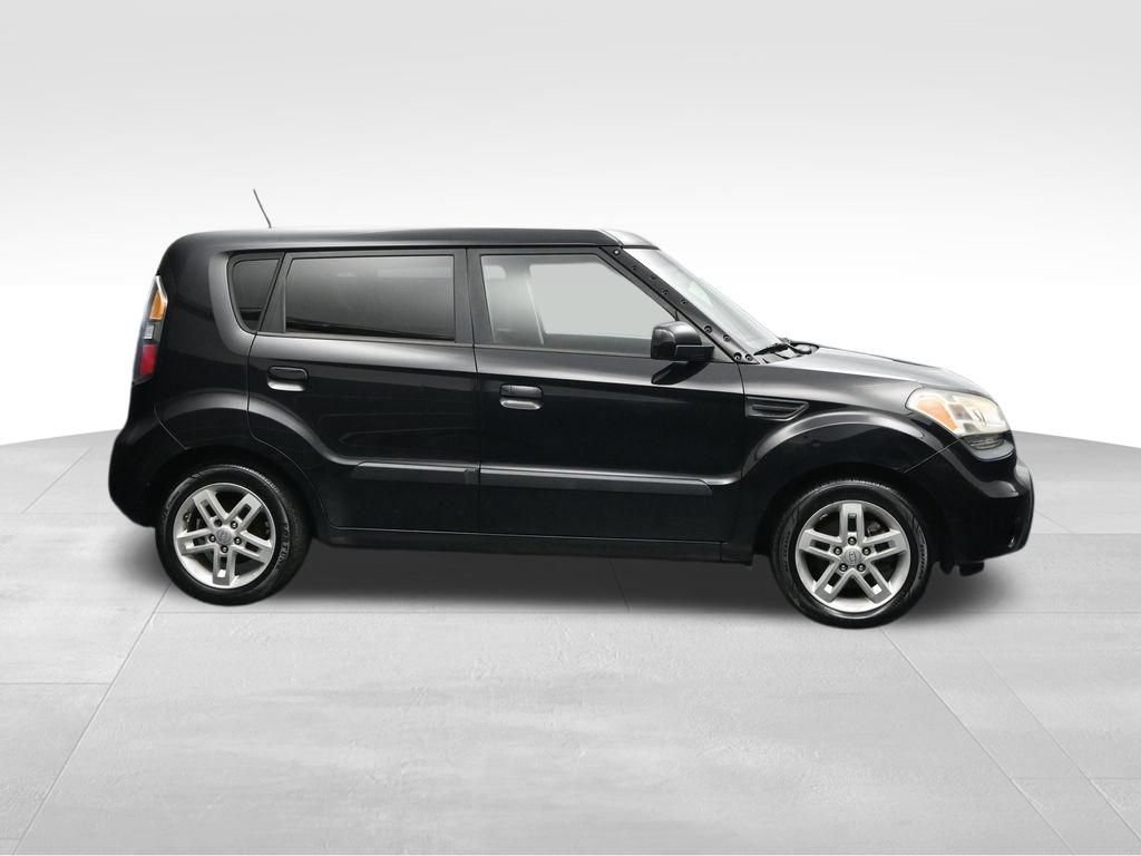 Used 2010 Kia Soul + w/ Audio Pkg FWD image 6