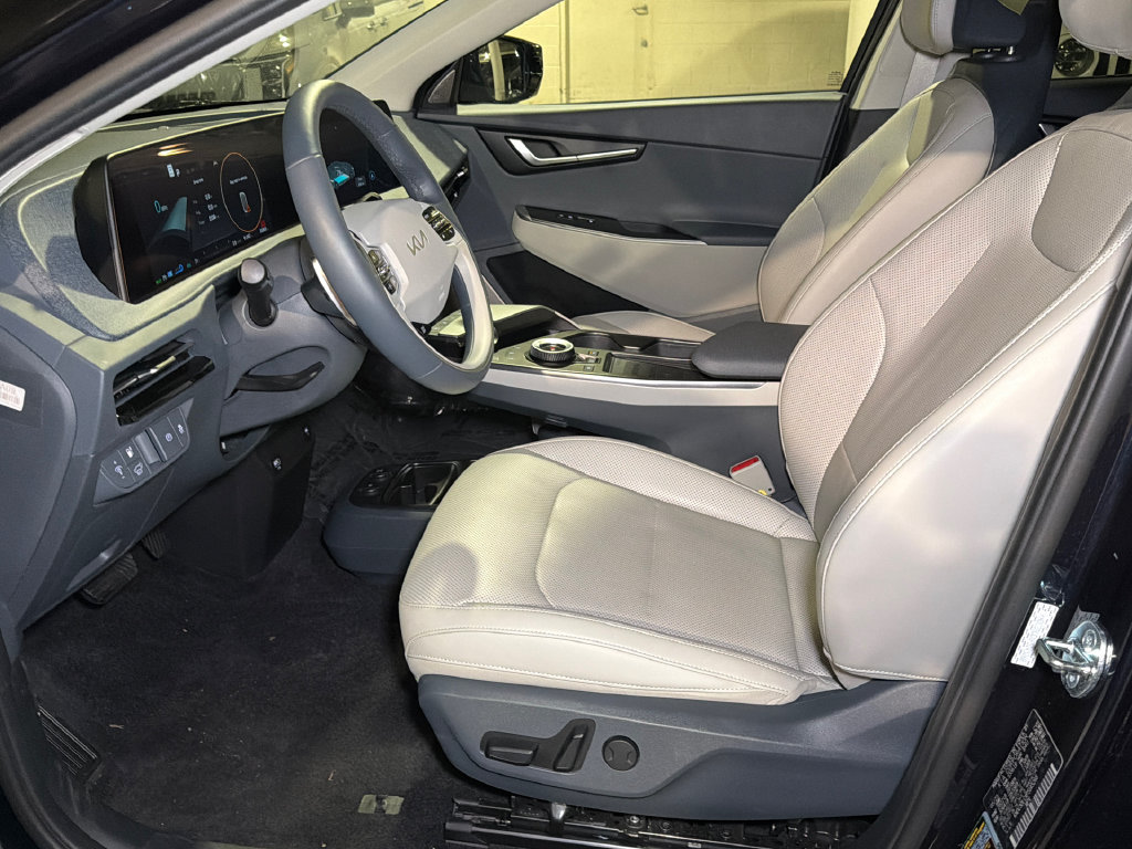 Certified 2023 Kia EV6 Wind w/ Wind Technology Package AWD/4WD image 20