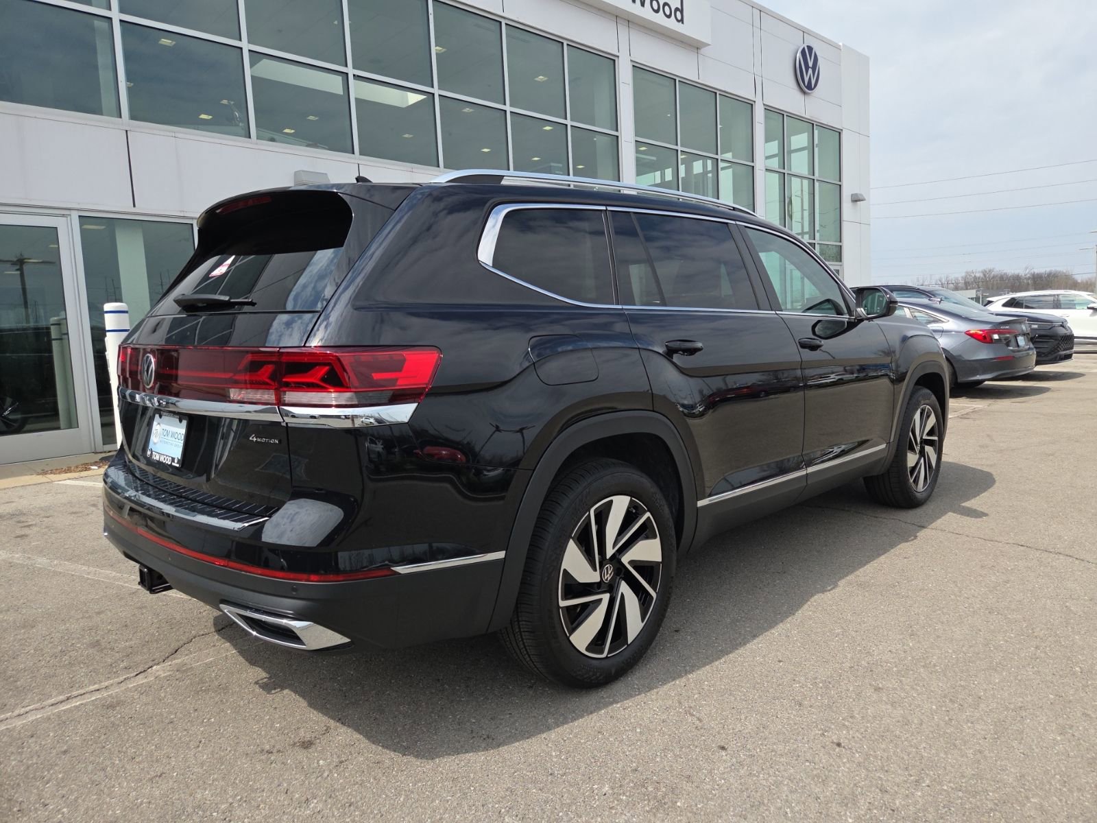 New 2026 Volkswagen Atlas SEL image 4