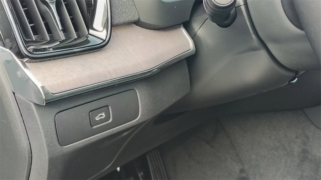 New 2026 Volvo XC90 B6 Ultra image 11