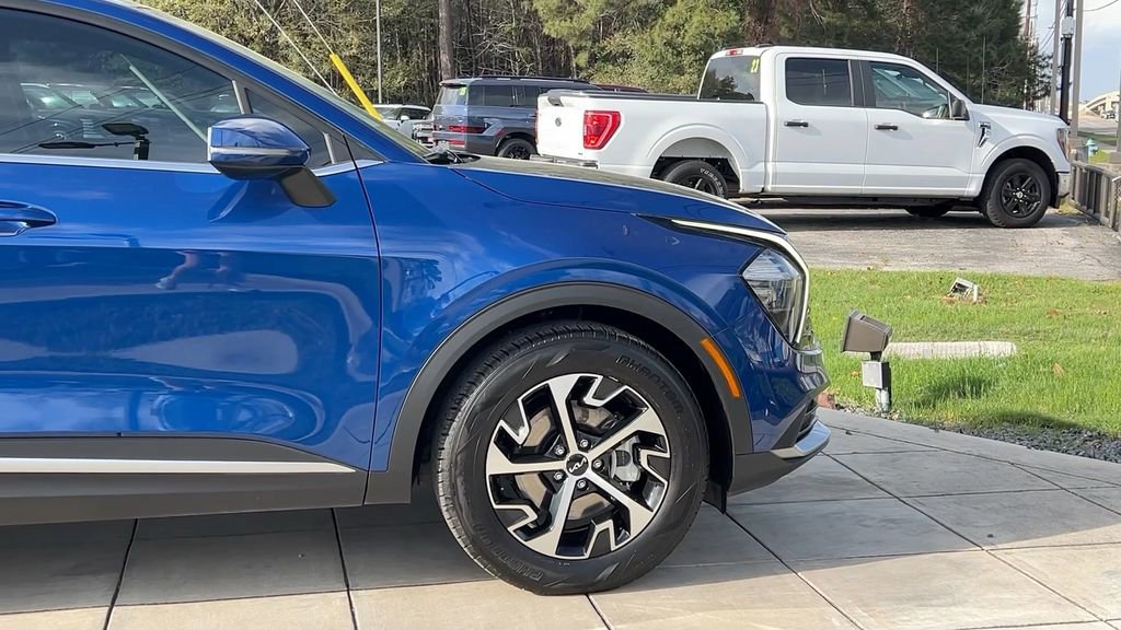 Used 2023 Kia Sportage EX image 15