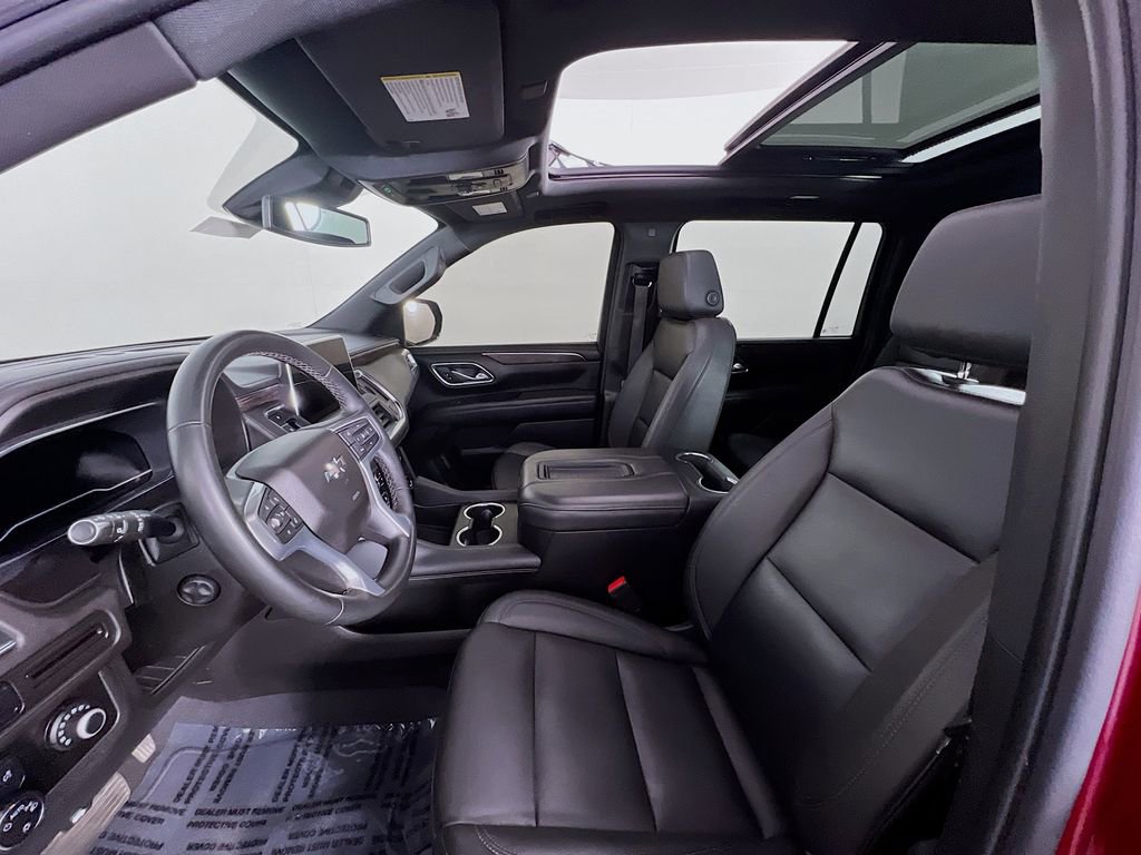 Used 2023 Chevrolet Suburban Z71 w/ Luxury Package AWD/4WD image 20