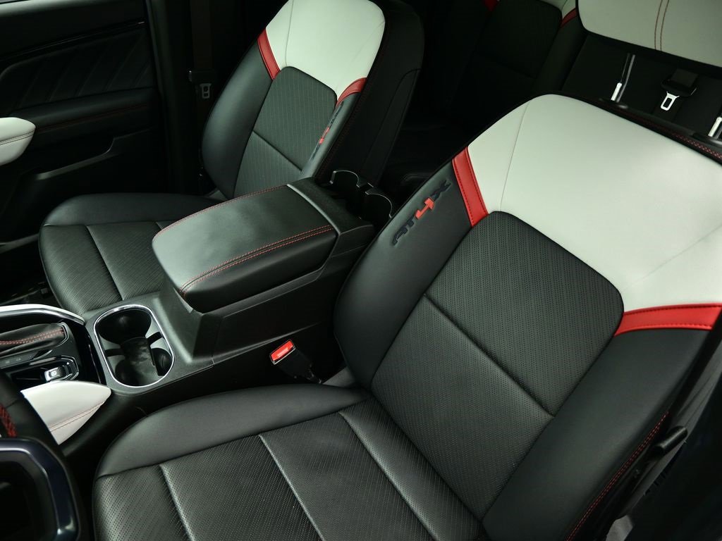 Used 2024 GMC Canyon AT4X image 22