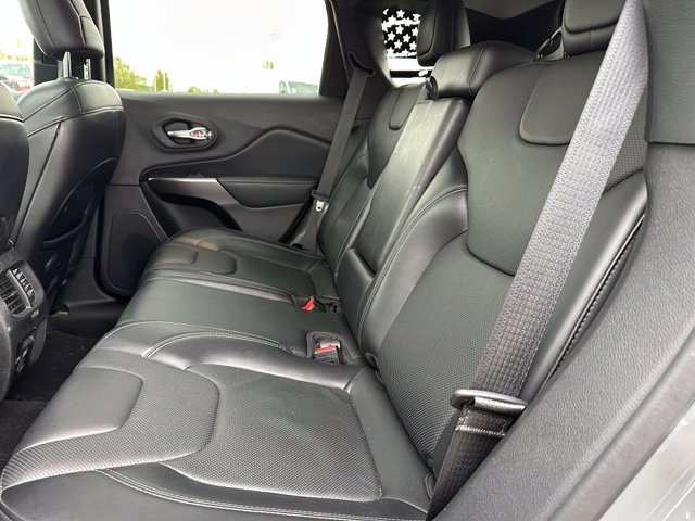 Used 2020 Jeep Cherokee Latitude Lux w/ Quick Order Package 26H Lux FWD image 11