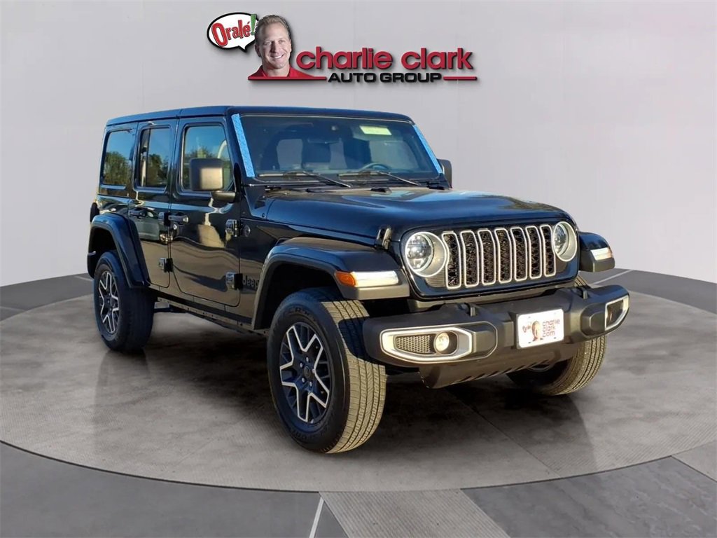 Used 2025 Jeep Wrangler Sahara image 7