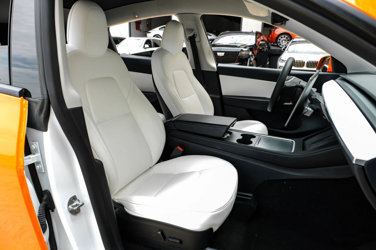 Used 2022 Tesla Model Y Performance AWD/4WD image 31