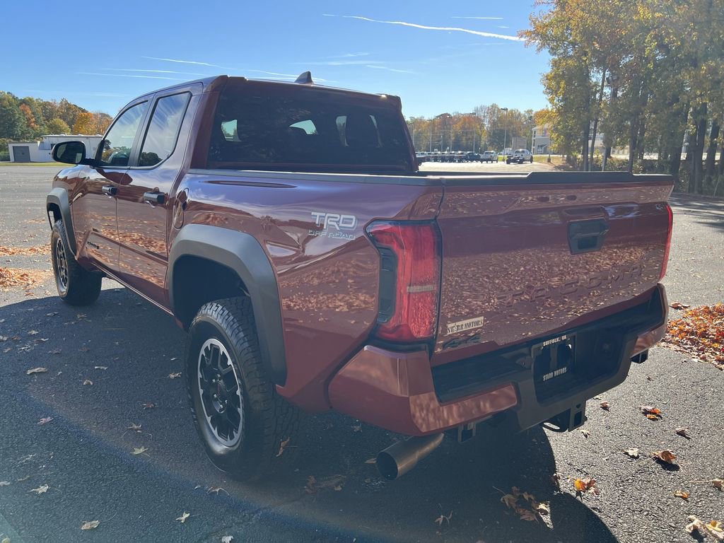 Used 2025 Toyota Tacoma TRD Off-Road image 5