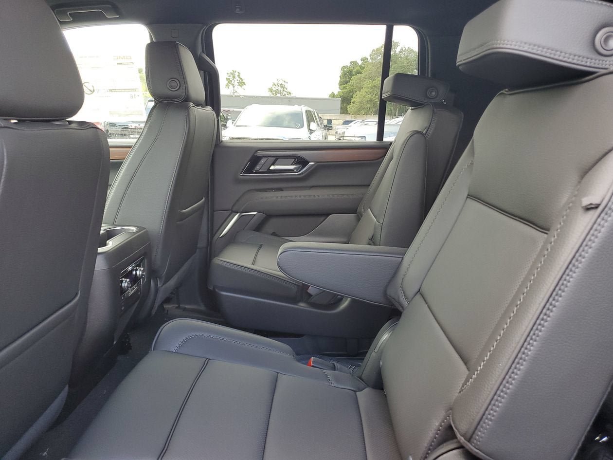 New 2026 GMC Yukon XL Denali RWD image 11