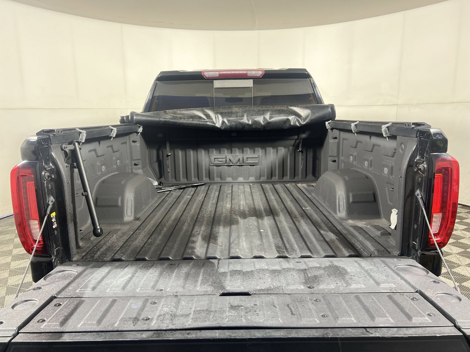 Used 2020 GMC Sierra 1500 SLT w/ SLT Convenience Package image 25