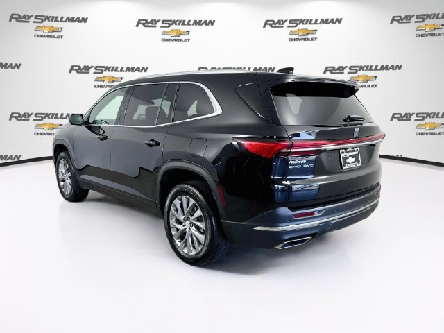 Used 2025 Buick Enclave Preferred FWD image 5