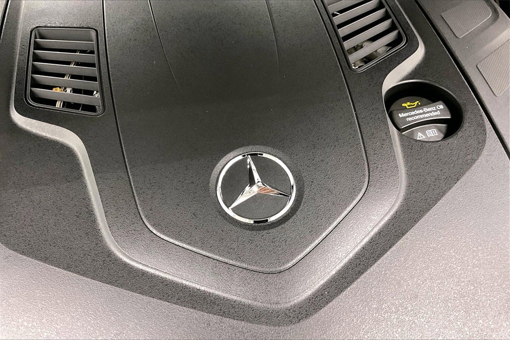 New 2025 Mercedes-Benz S 580 4MATIC Sedan image 17